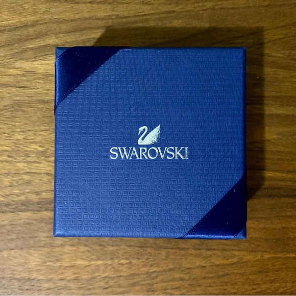 Swarovski set - Picture 3 of 3